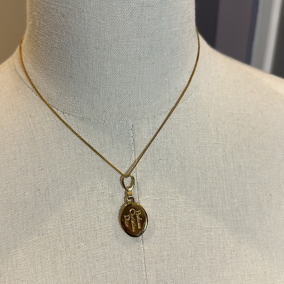 Dior necklace Authenic Good used condition - Picture 7 of 7